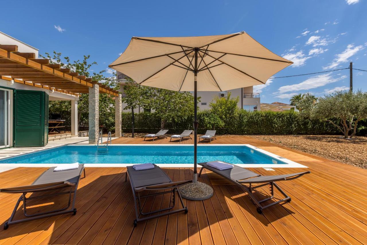 Villa Трогир Екстериор снимка