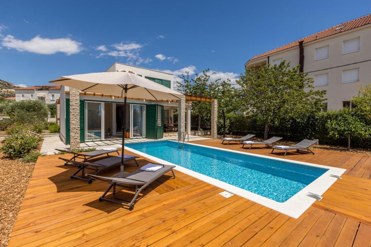 Villa Трогир Екстериор снимка
