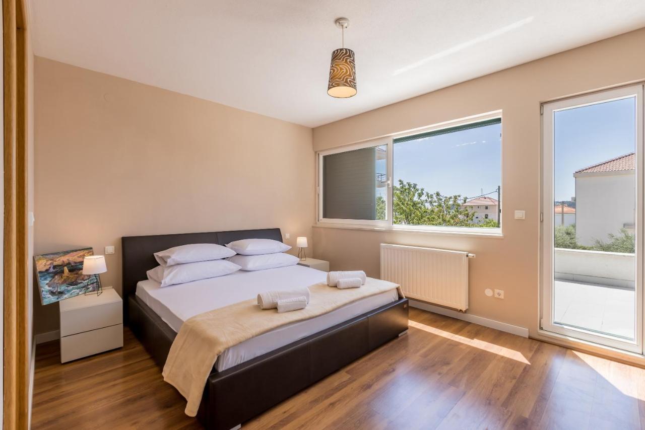 Villa Трогир Екстериор снимка